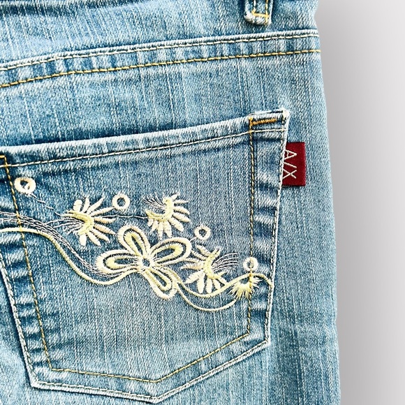 ARMANI EXCHANGE Butterfly Embroidered Pocket Blue Jean (Sz 32) - Picture 4 of 5